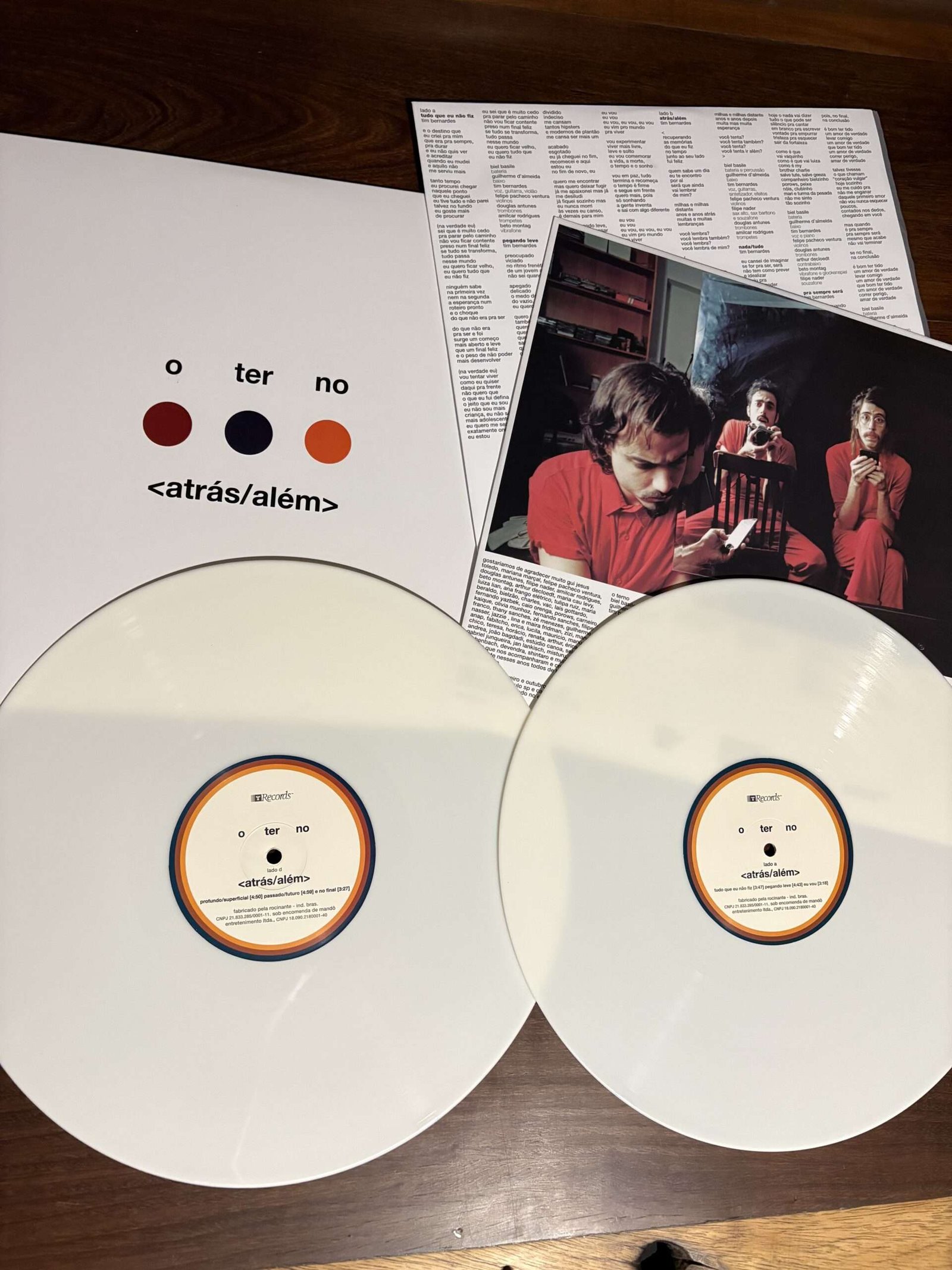 Lp O Terno - Atrás/Além (2019) Duplo Autografado pelo Tim Bernardes - Imagem 3