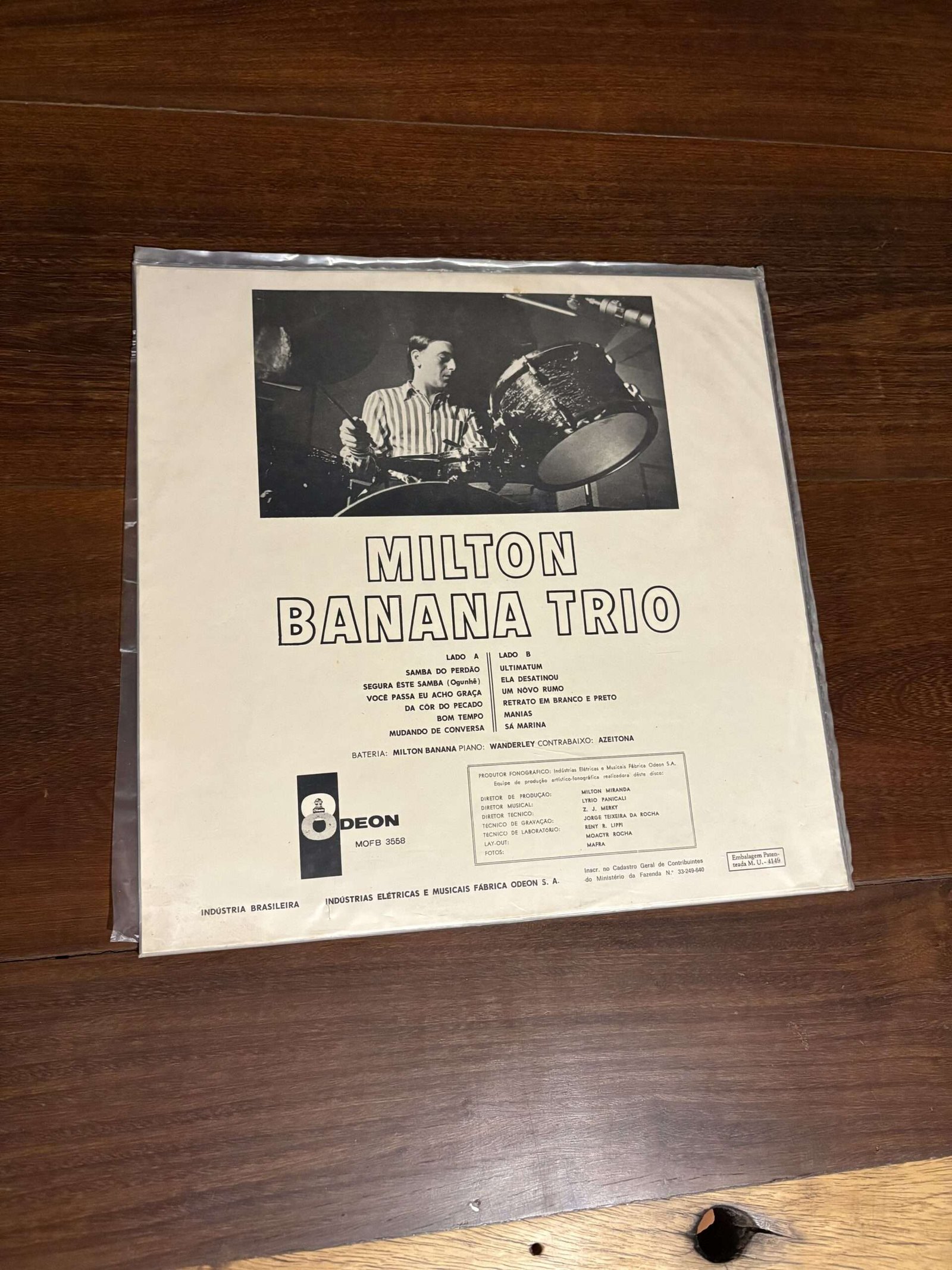 Lp Milton Banana Trio - O Trio (1968) - Imagem 2