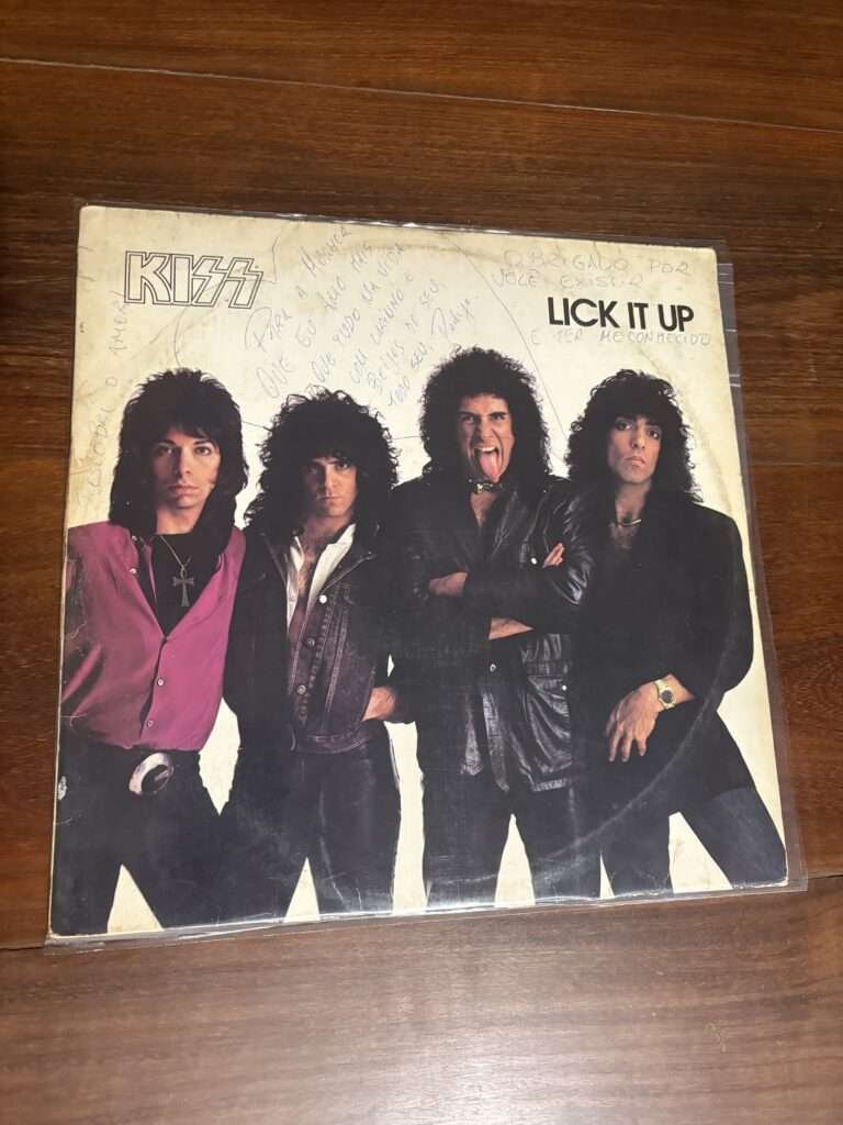 Lp Kiss - Lick It Up (1983)