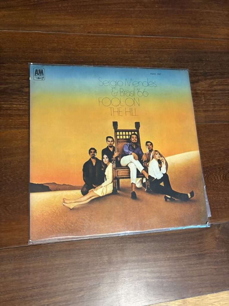 Lp Sérgio Mendes e Brasil '66 - Fool On The Hill (1968)