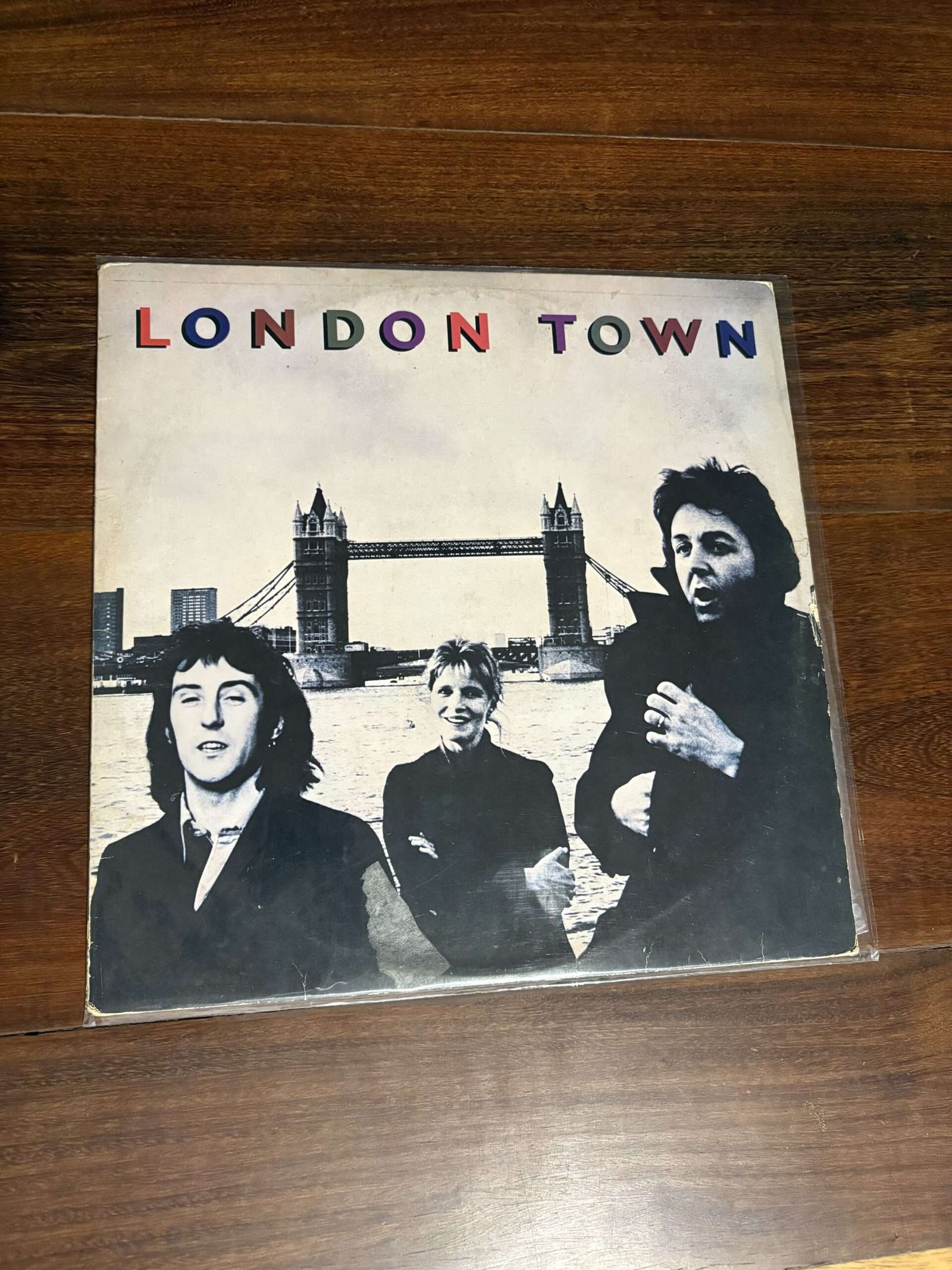 Lp Wings - London Town (1978)