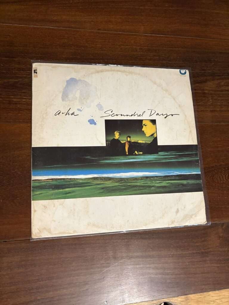 Lp A-ha - Scoundrel Days (1986)
