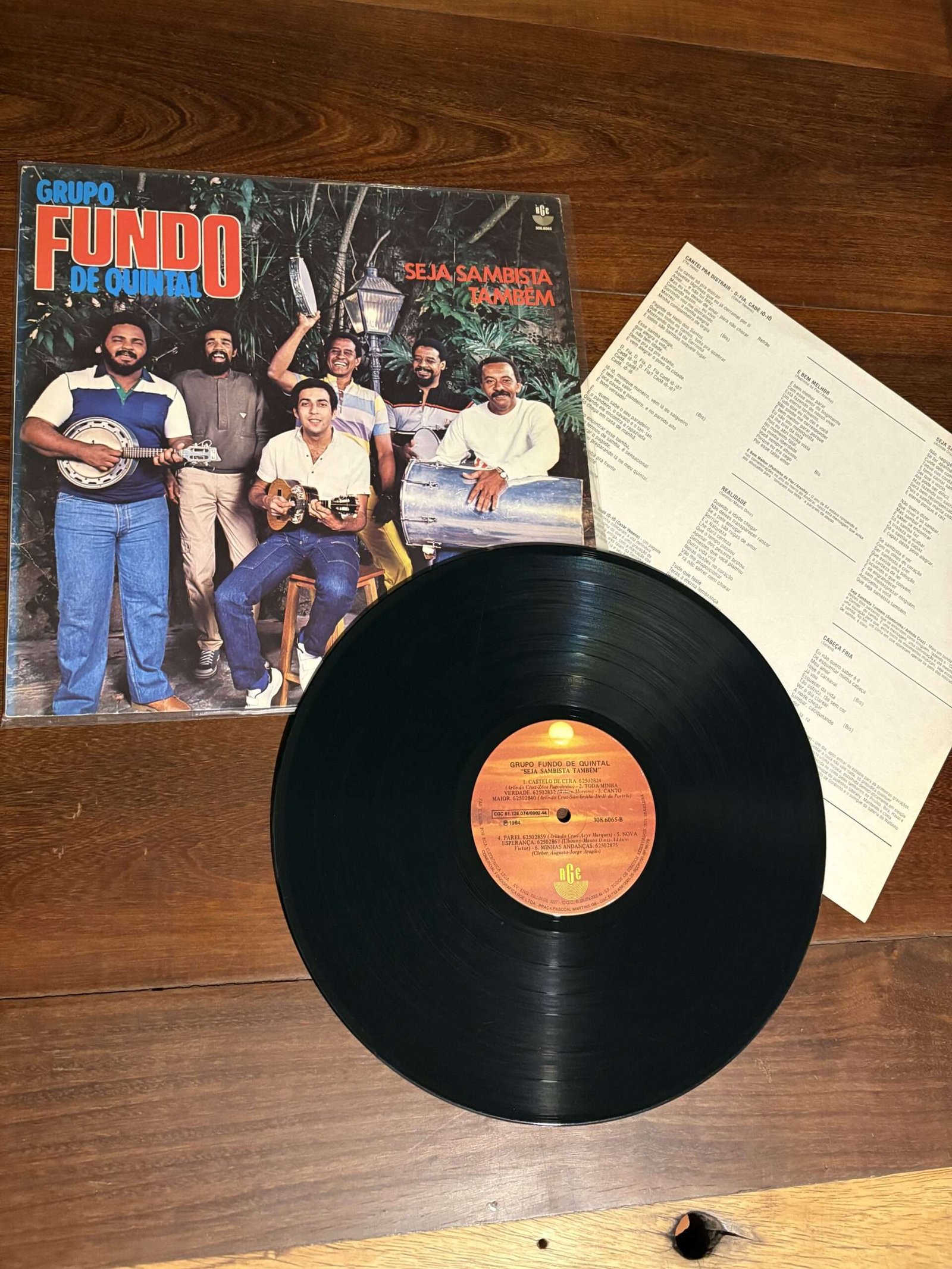 Lp Grupo Fundo de Quintal - Seja Sambista Também (1984) - Imagem 3