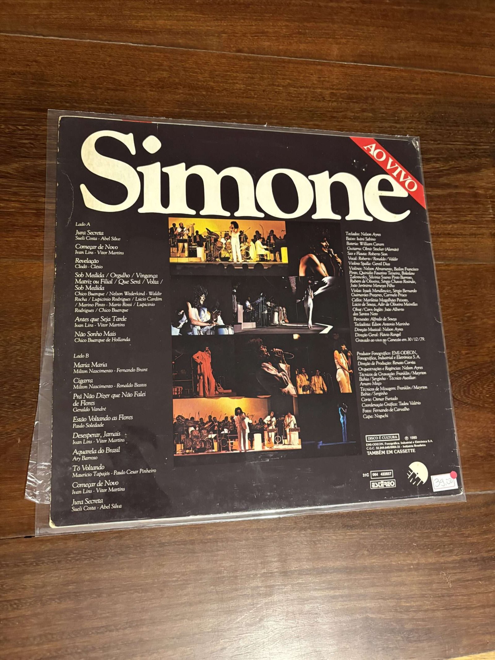 Lp Simone - Simone Ao Vivo (Show Gravado no Canecão em 30-12-79) (1980) - Imagem 2