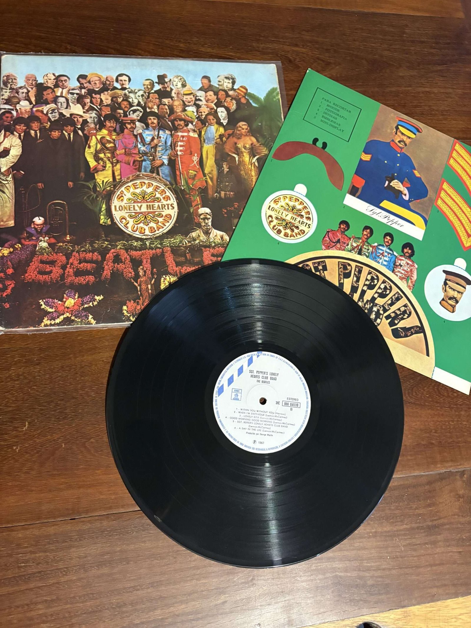 Lp The Beatles - Sgt. Pepper's Lonely Hearts Club Band (1967) - Imagem 4