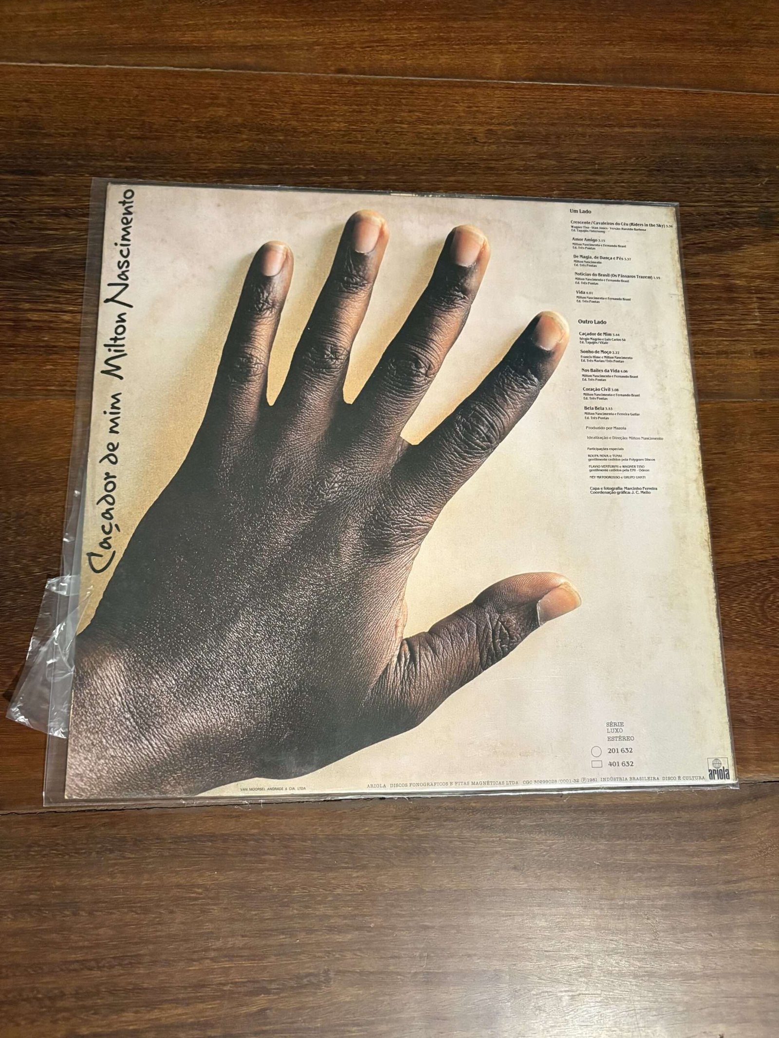 Lp Milton Nascimento - Caçador de Mim (1981) - Imagem 2