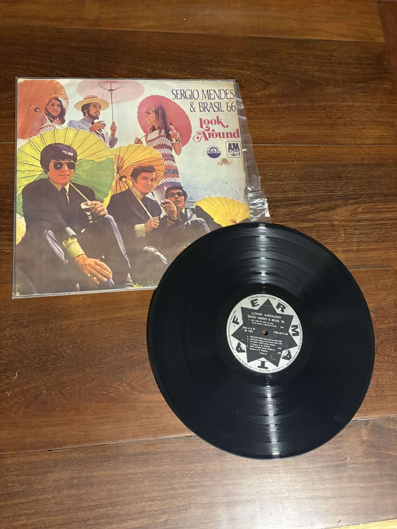 Lp Sérgio Mendes - Look Around (1968) - Imagem 3