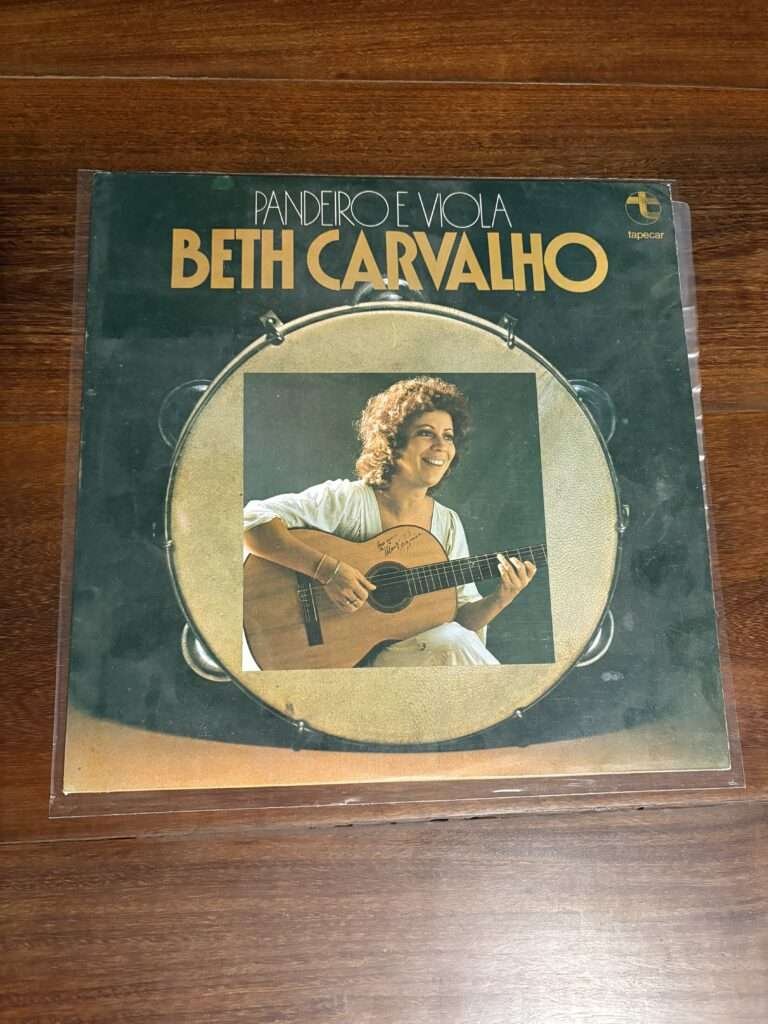 Lp Beth Carvalho - Pandeiro e Viola (1975)
