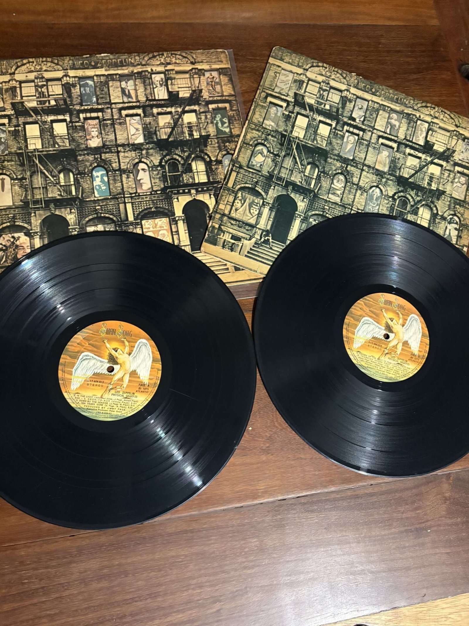 Lp Led Zeppelin - Physical Graffiti (1975) Duplo Sem Capa Principal - Imagem 3