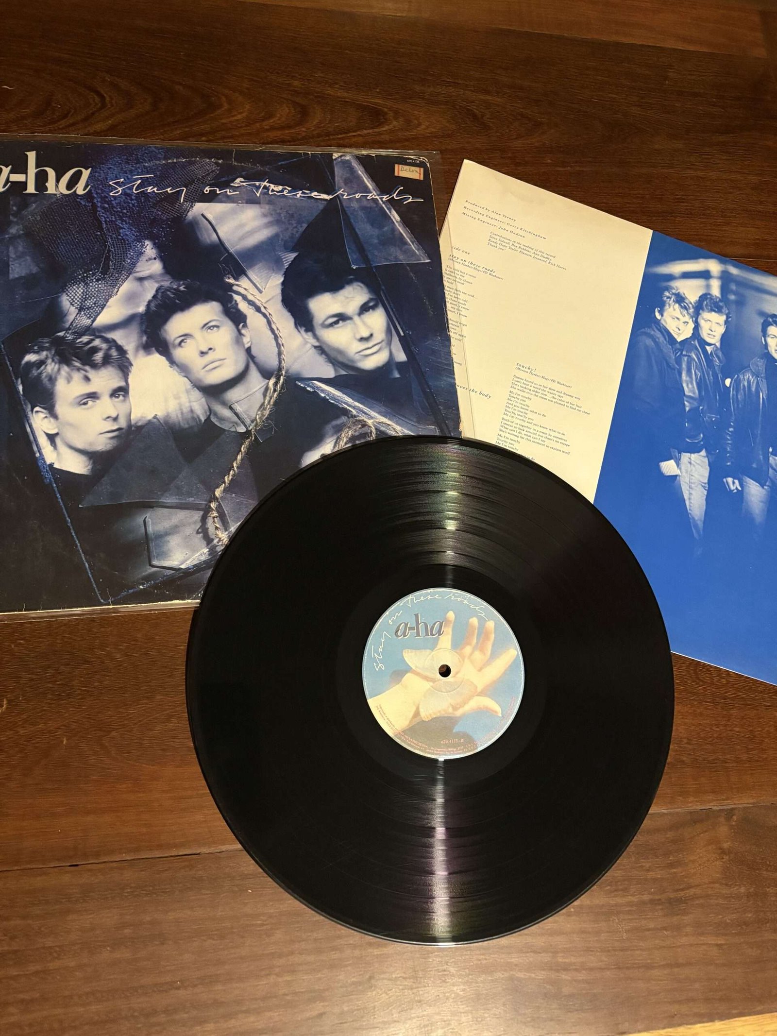 Lp A-ha - Stay on These Roads (1988) - Imagem 3